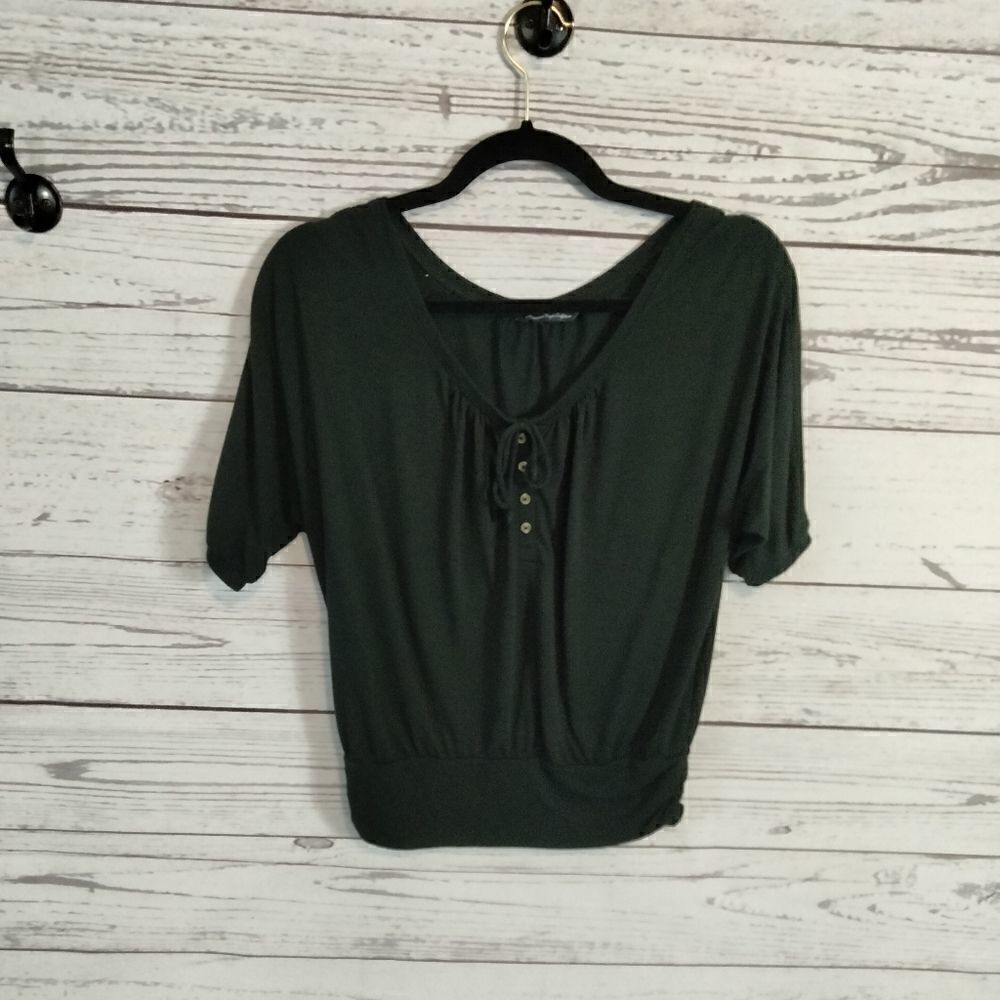 "American eagle outfitters" woman's shirt